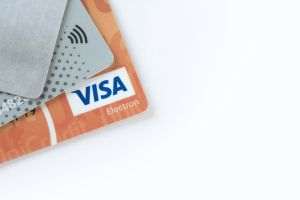 Visa lansează o platformă pentru apărarea împotriva fraudelor